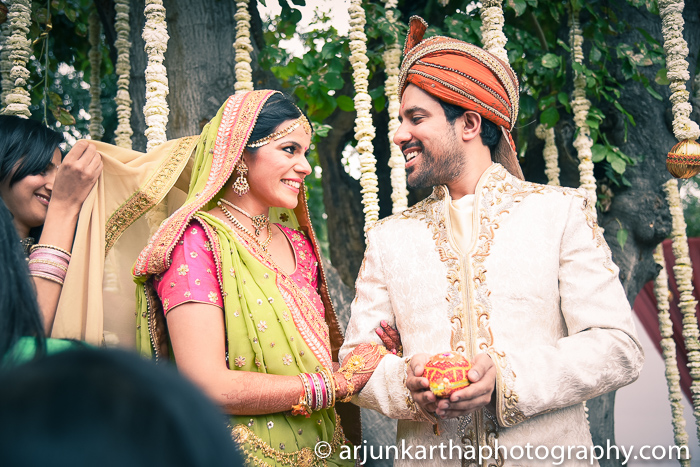 Arjun-Kartha-Candid-Wedding-Photography-Sarika-Avin-114