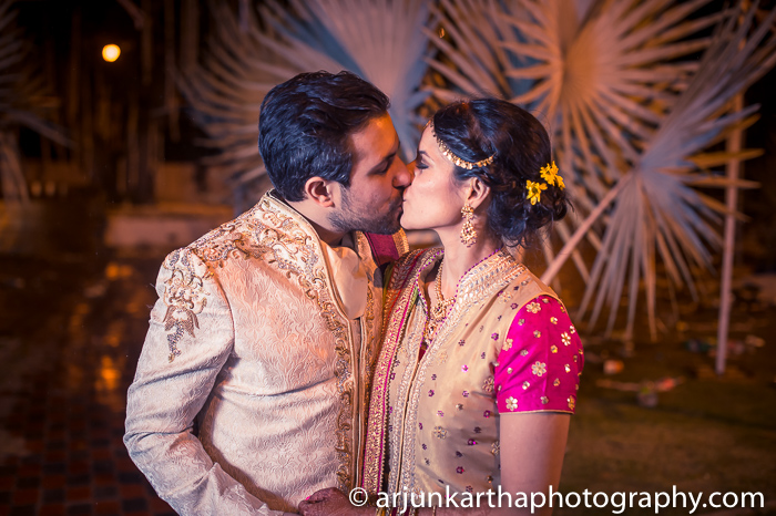 Arjun-Kartha-Candid-Wedding-Photography-Sarika-Avin-158