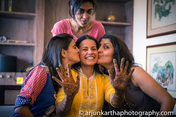 Arjun-Kartha-Candid-Wedding-Photography-Sarika-Avin-23