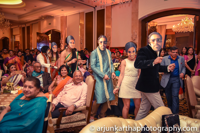Arjun-Kartha-Candid-Wedding-Photography-Sarika-Avin-60