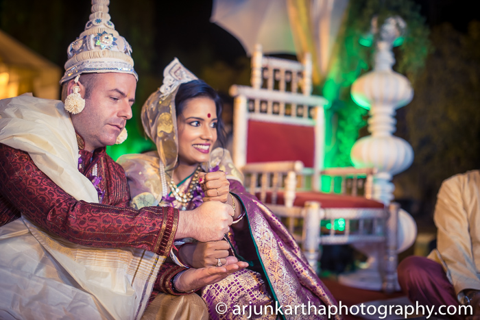 Arjun-Kartha-Candid-Wedding-Photography-Shampa-Matthias-14