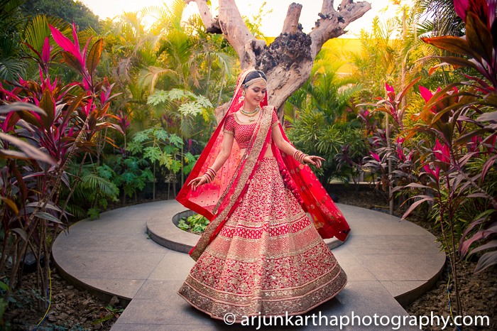 Arjun-Kartha-Candid-Wedding-Photography-Priyanka-Rohan-48