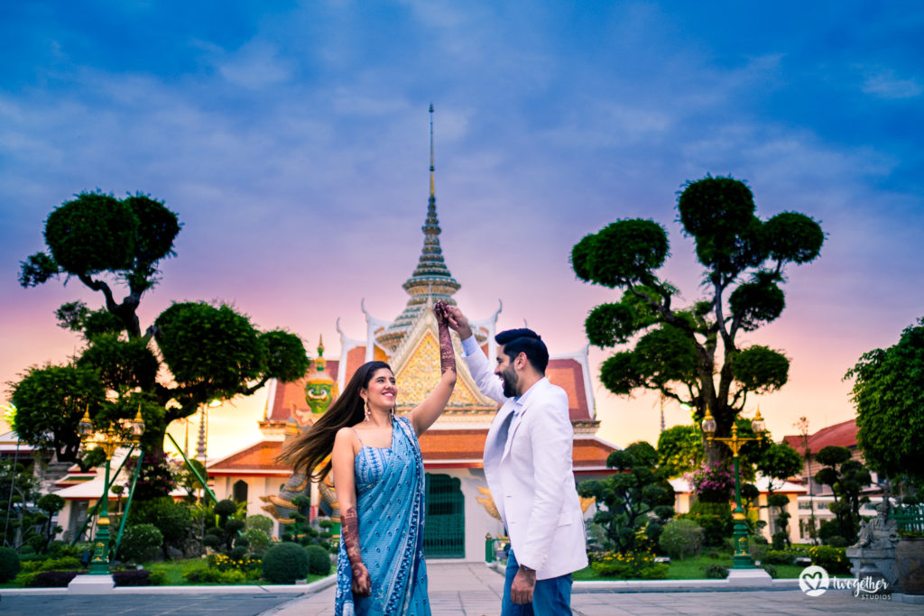 Pre-wedding couple shoot in Bangkok